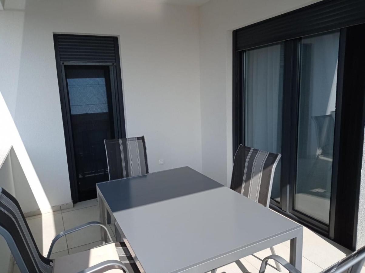 Apartman Franc S Vir Exteriör bild
