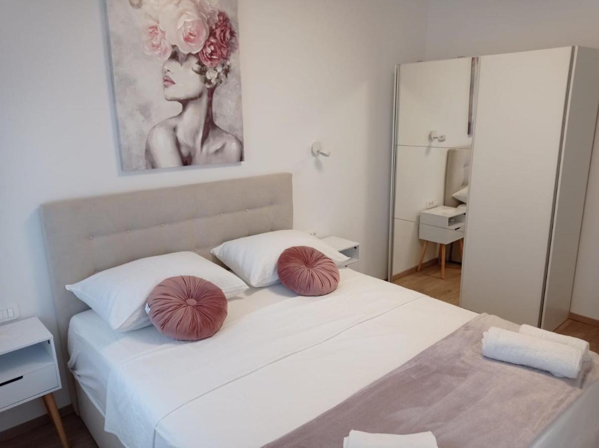 Apartman Franc S Vir Exteriör bild